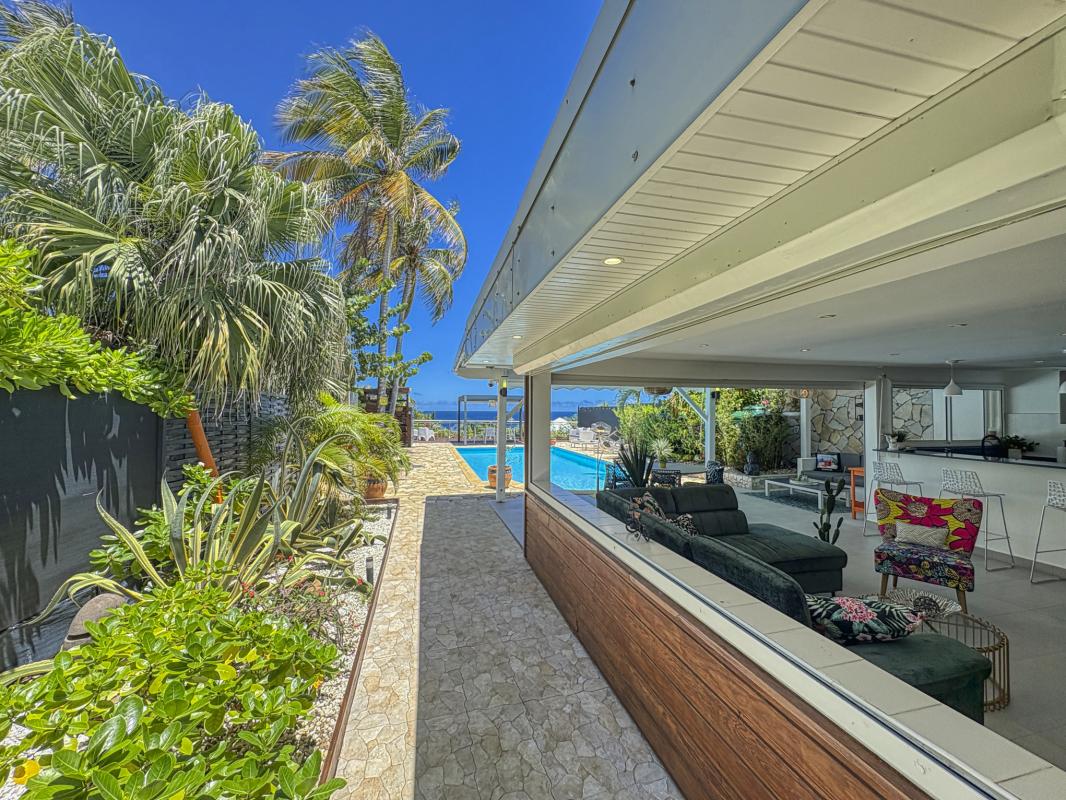 22.Location villa piscine vue mer Saint François Guadeloupe_ Salon vue mer